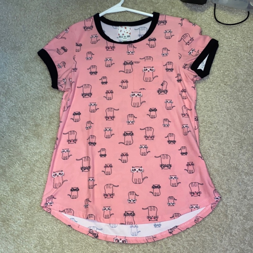 Short sleeve shirt